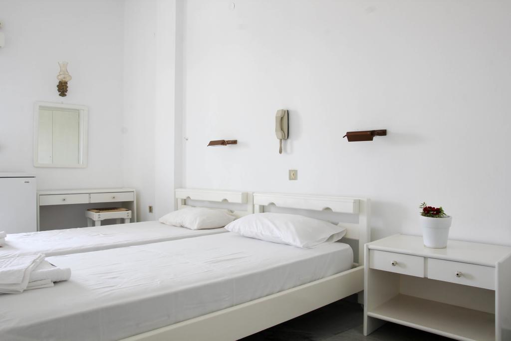 Hotel Zannet Parikia  Bagian luar foto