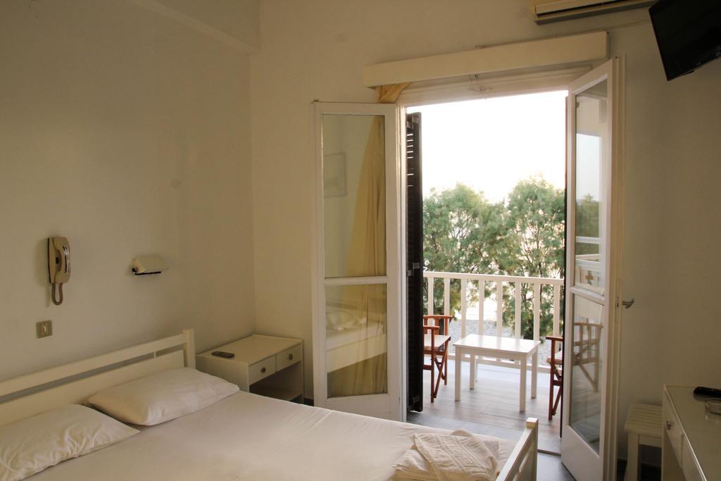 Hotel Zannet Parikia  Bagian luar foto